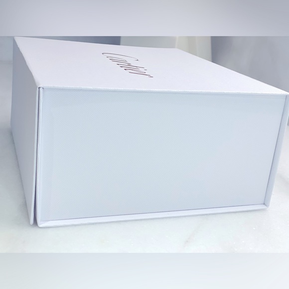 Cartier Magnetic Gift Box - Picture 2 of 10